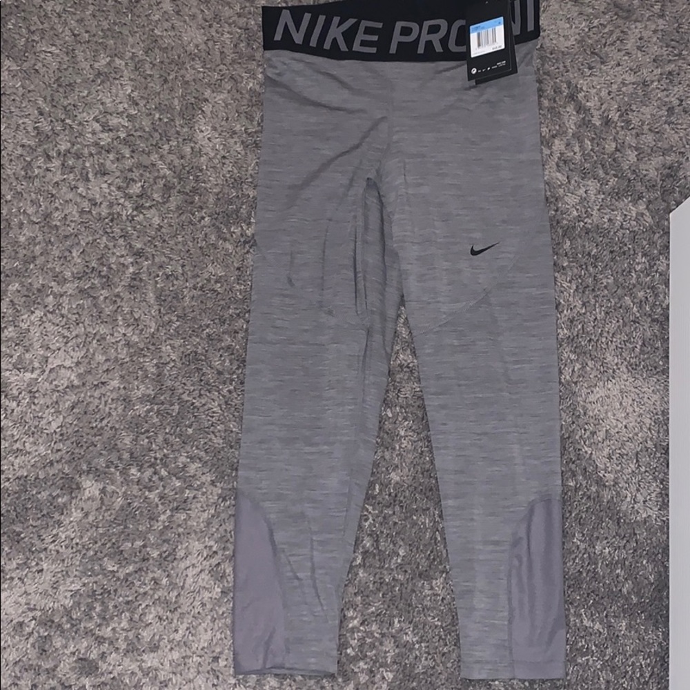Nike Pro Capri Leggings